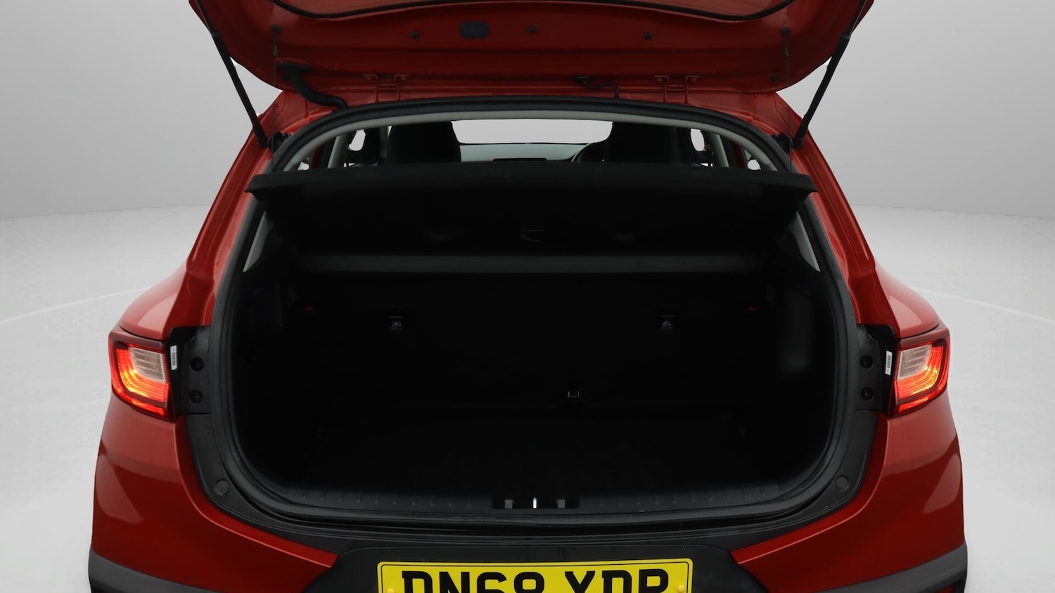 Used Kia Stonic 2018 for sale - 76562169: Photo 18