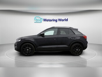 Used Volkswagen T-Roc 2021 for sale - 78428705: Photo
