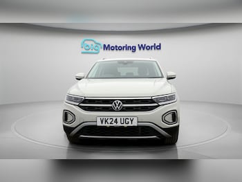 Used Volkswagen T-Roc 2024 for sale - 79088679: Photo