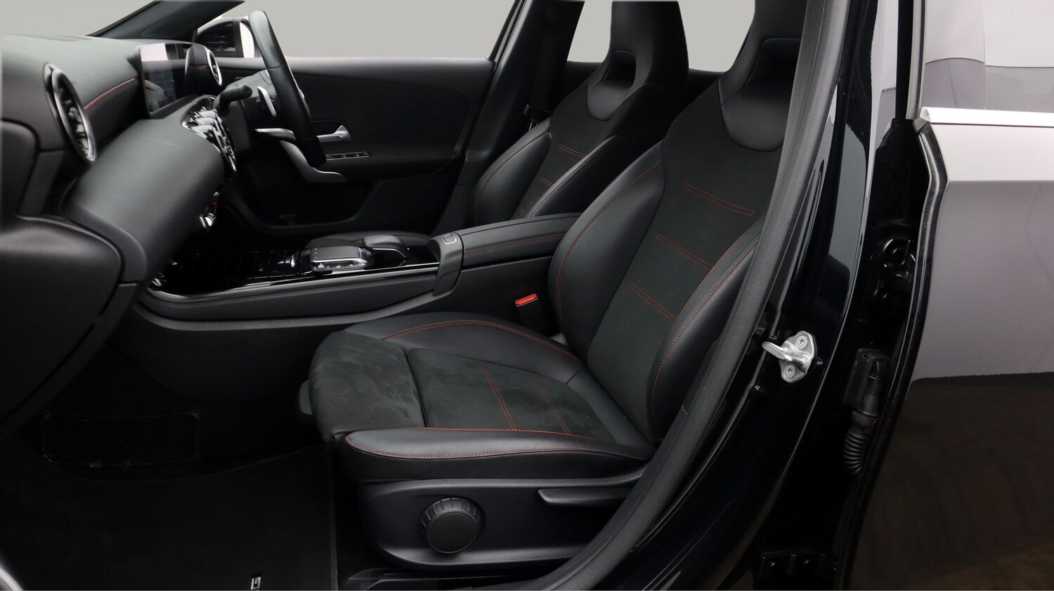 Used Mercedes-Benz A-Class 2020 for sale - 77508892: Photo 14