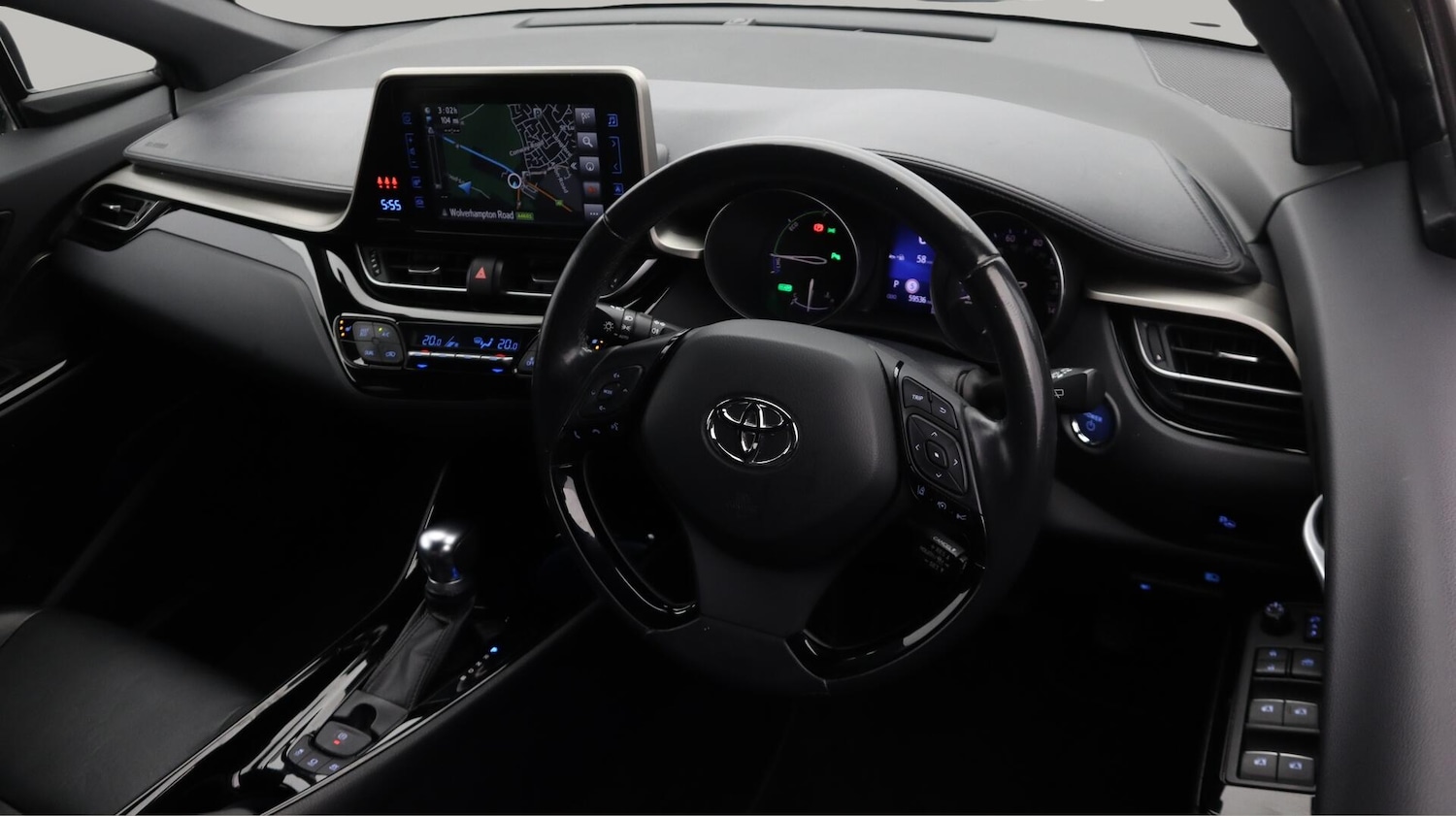 Used Toyota C-HR 2018 for sale - 76522535: Photo 10