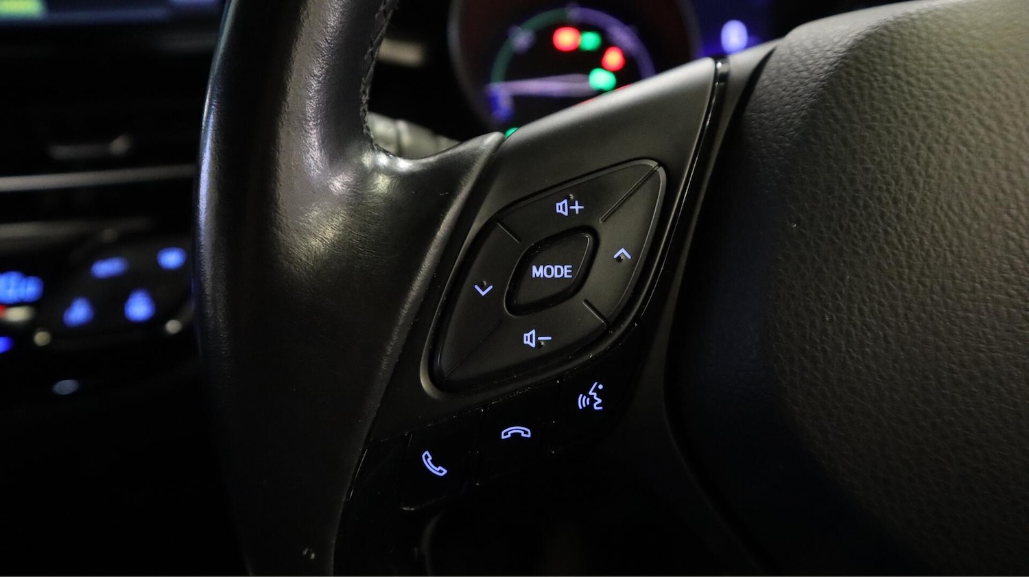 Used Toyota C-HR 2018 for sale - 76522535: Photo 23