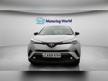Used Toyota C-HR 2018 for sale - 76522535: Photo
