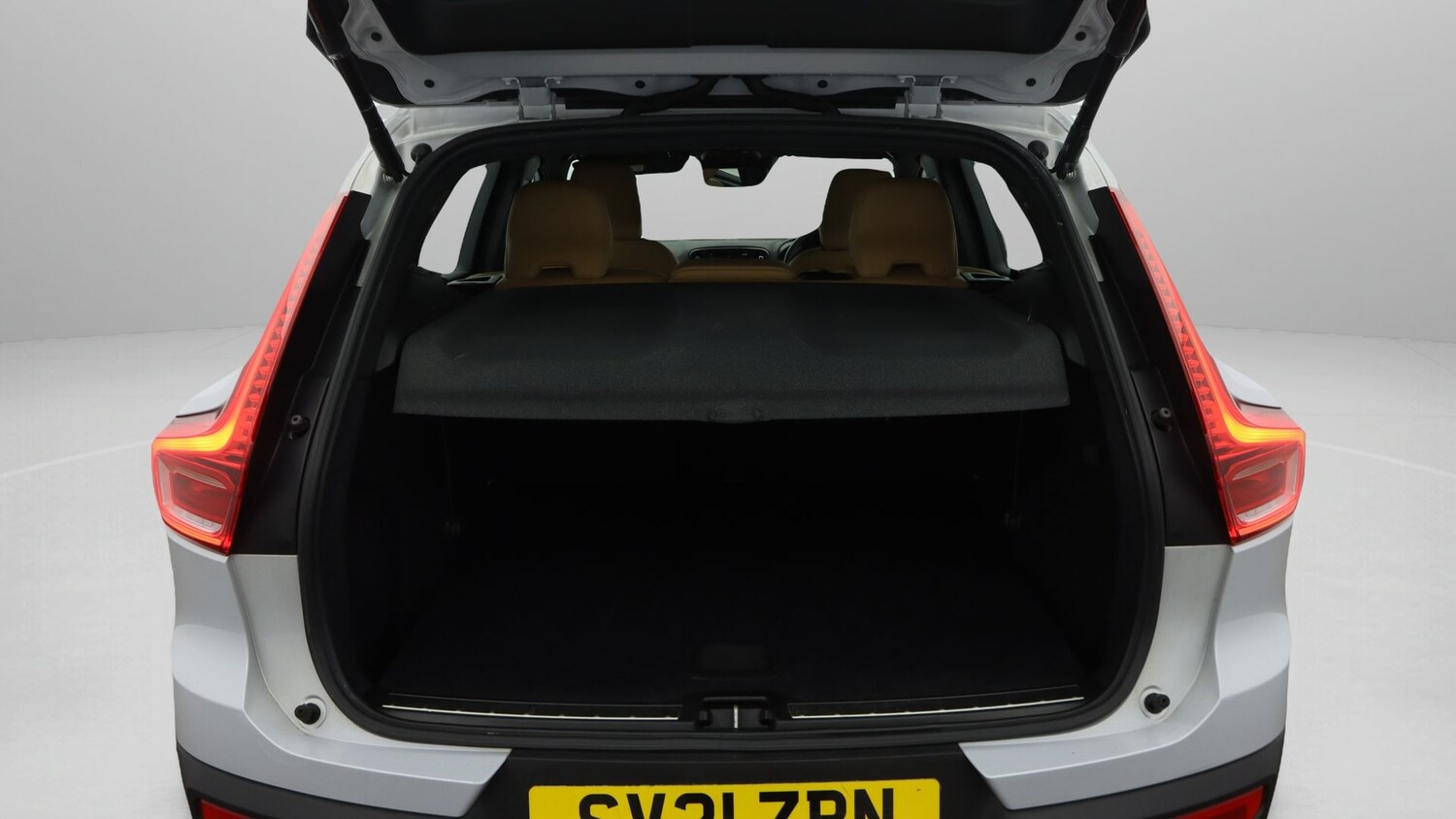 Used Volvo XC40 2021 for sale - 77845242: Photo 17