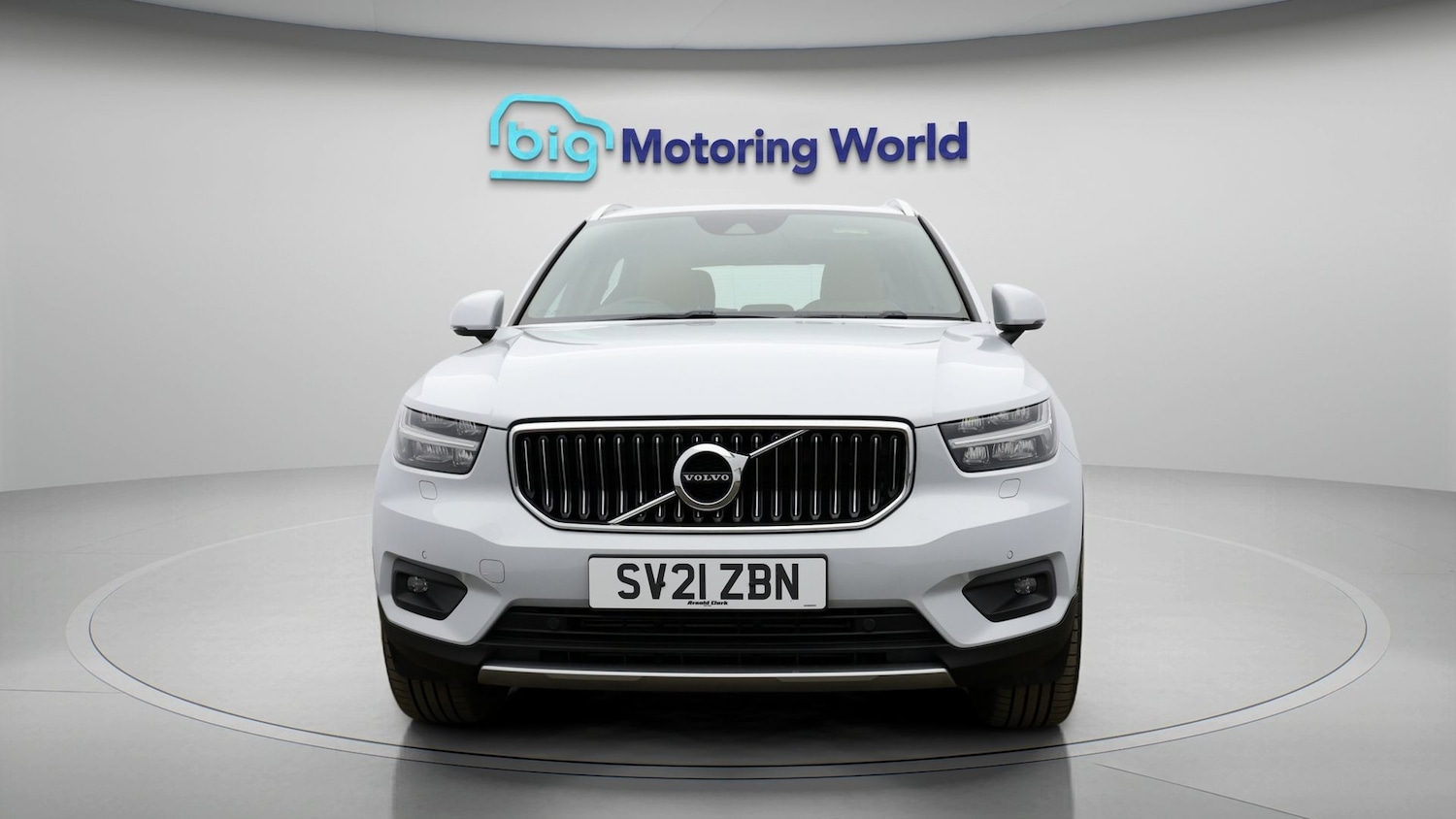 Used Volvo XC40 2021 for sale - 77845242: Photo 2