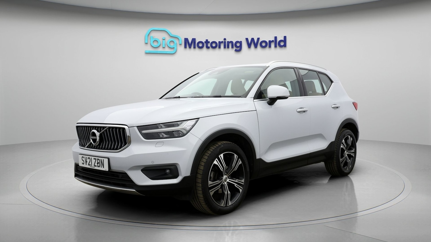 Used Volvo XC40 2021 for sale - 77845242: Photo 3