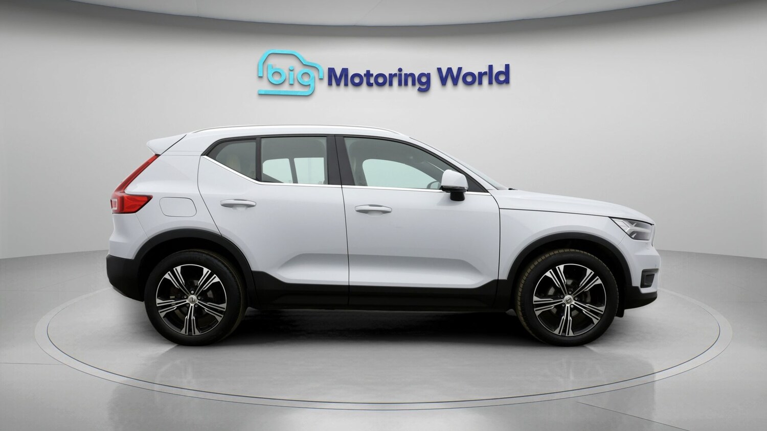 Used Volvo XC40 2021 for sale - 77845242: Photo 8