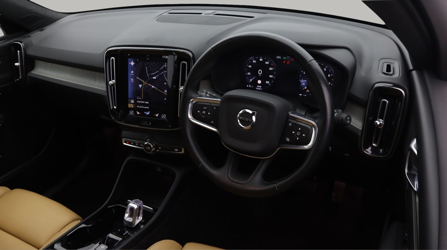 Used Volvo XC40 2021 for sale - 77845242: Photo 9