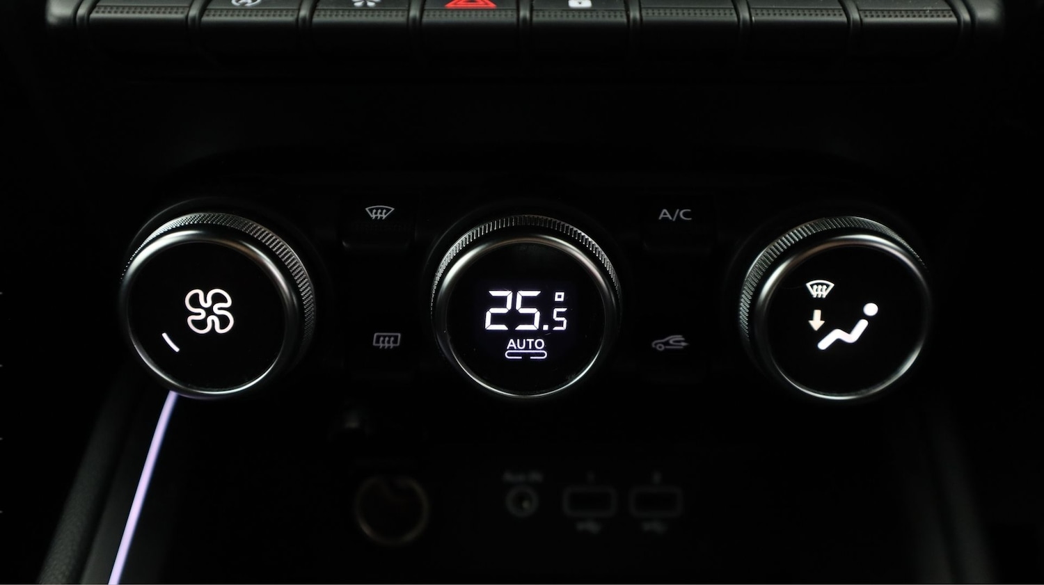 Used Renault Clio 2021 for sale - 77608142: Photo 12