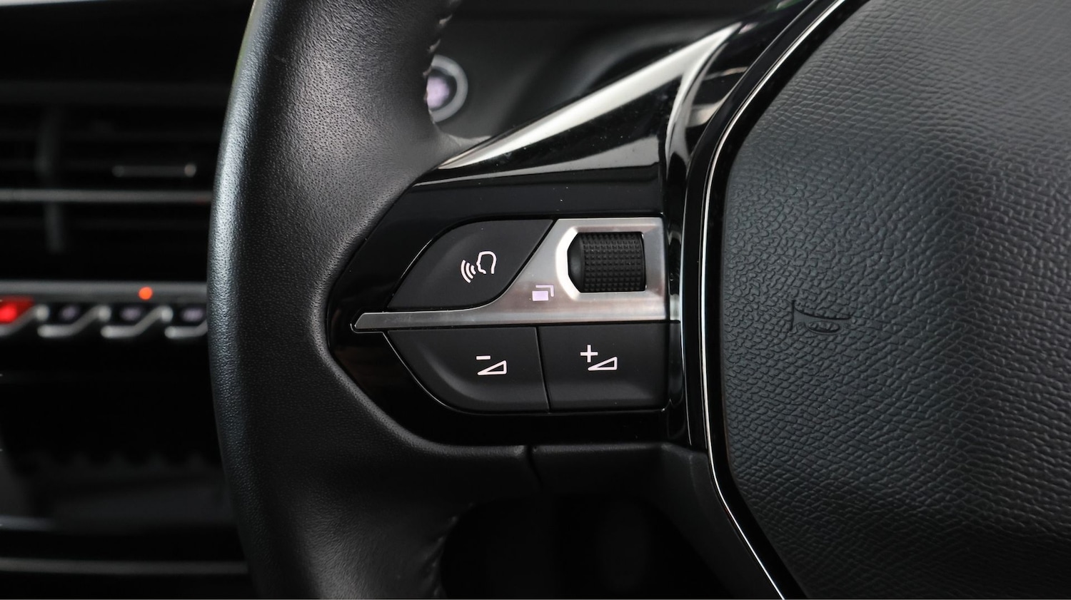 Used Peugeot 2008 2022 for sale - 77966609: Photo 20