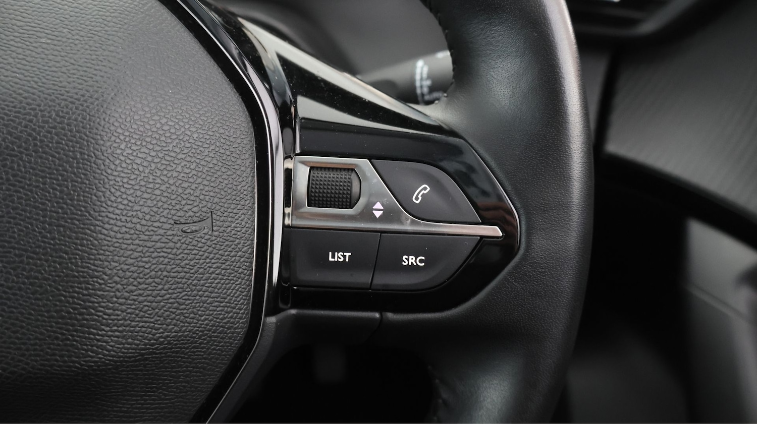 Used Peugeot 2008 2022 for sale - 77966609: Photo 22