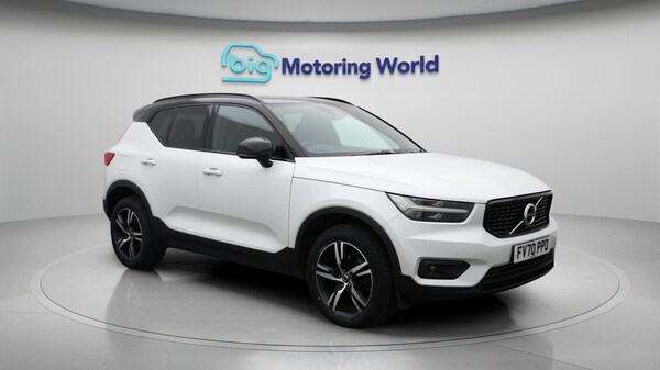 Used Volvo XC40 2020 for sale - 75520324: Photo 2
