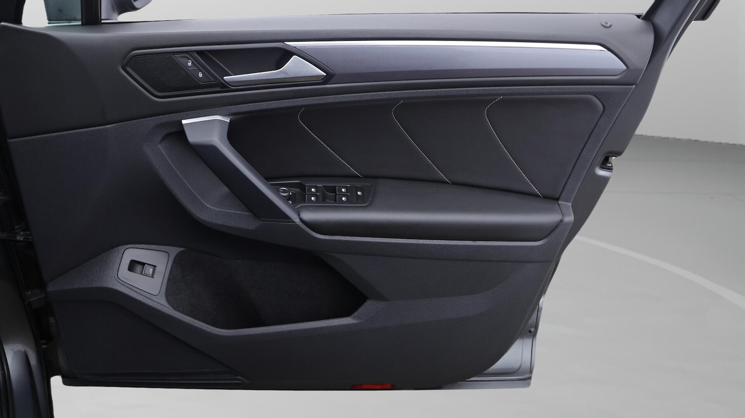 Used Volkswagen Tiguan 2019 for sale - 76484400: Photo 15