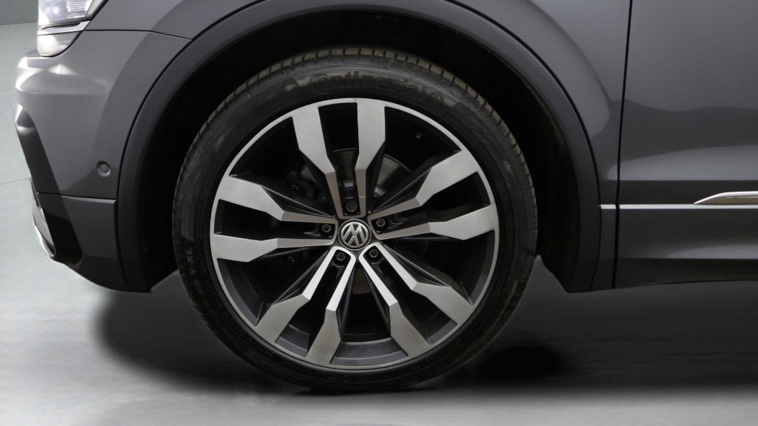 Used Volkswagen Tiguan 2019 for sale - 76484400: Photo 18