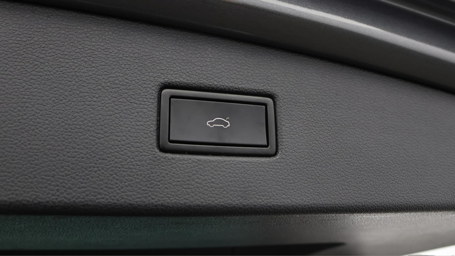 Used Volkswagen Tiguan 2019 for sale - 76484400: Photo 24