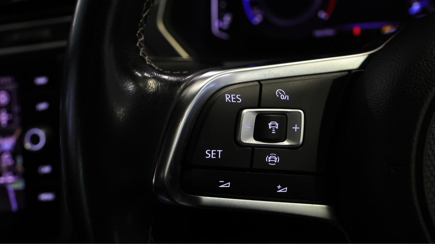 Used Volkswagen Tiguan 2019 for sale - 76484400: Photo 25