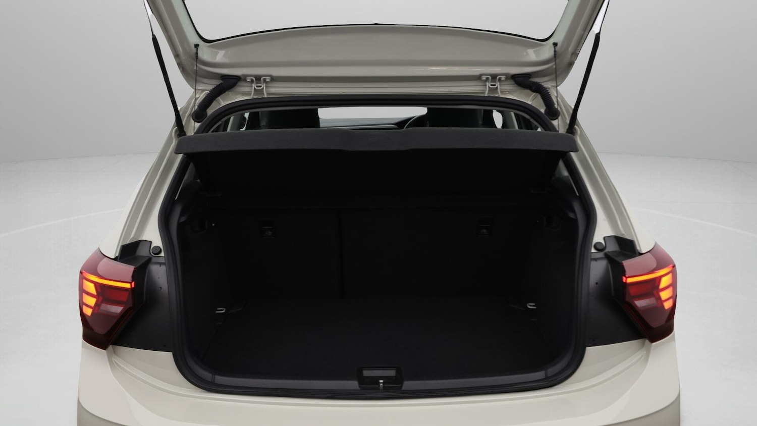 Used Volkswagen Polo 2022 for sale - 76371252: Photo 18