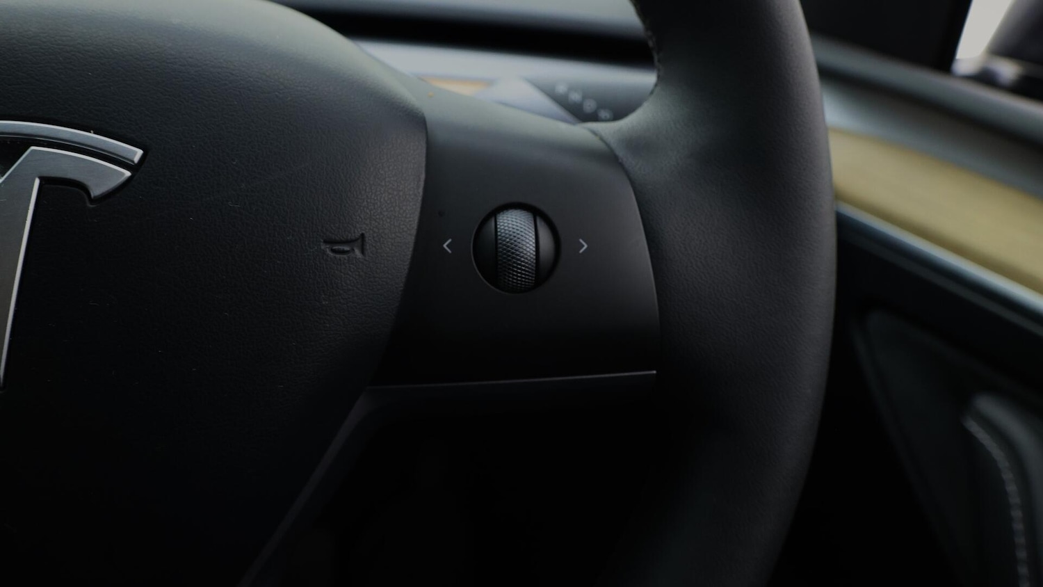 Used Tesla Model Y 2023 for sale - 76032340: Photo 24