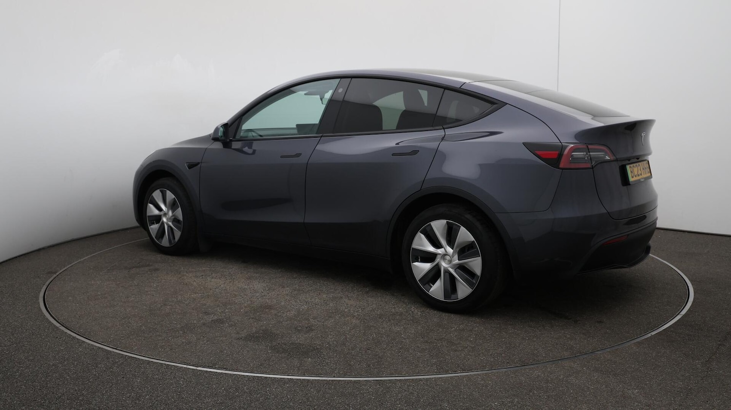 Used Tesla Model Y 2023 for sale - 76032340: Photo 35