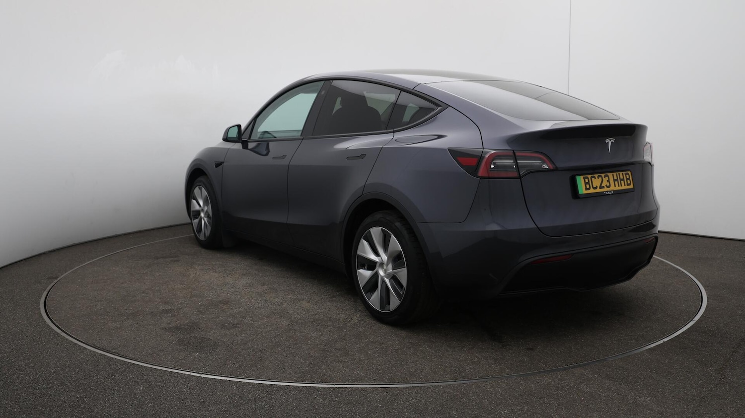 Used Tesla Model Y 2023 for sale - 76032340: Photo 61