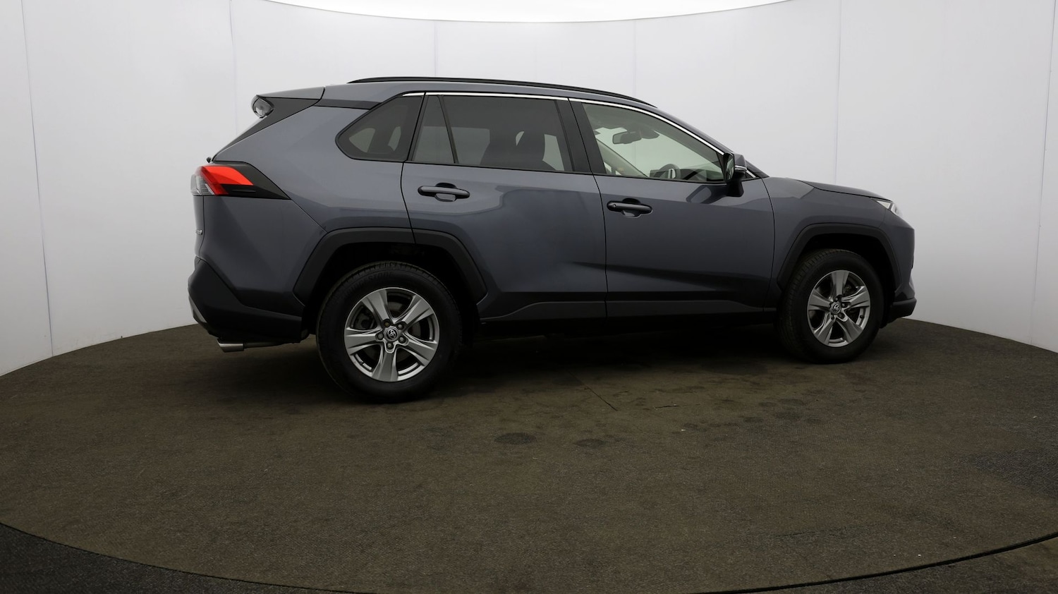 Used Toyota RAV4 2022 for sale - 76809872: Photo 50