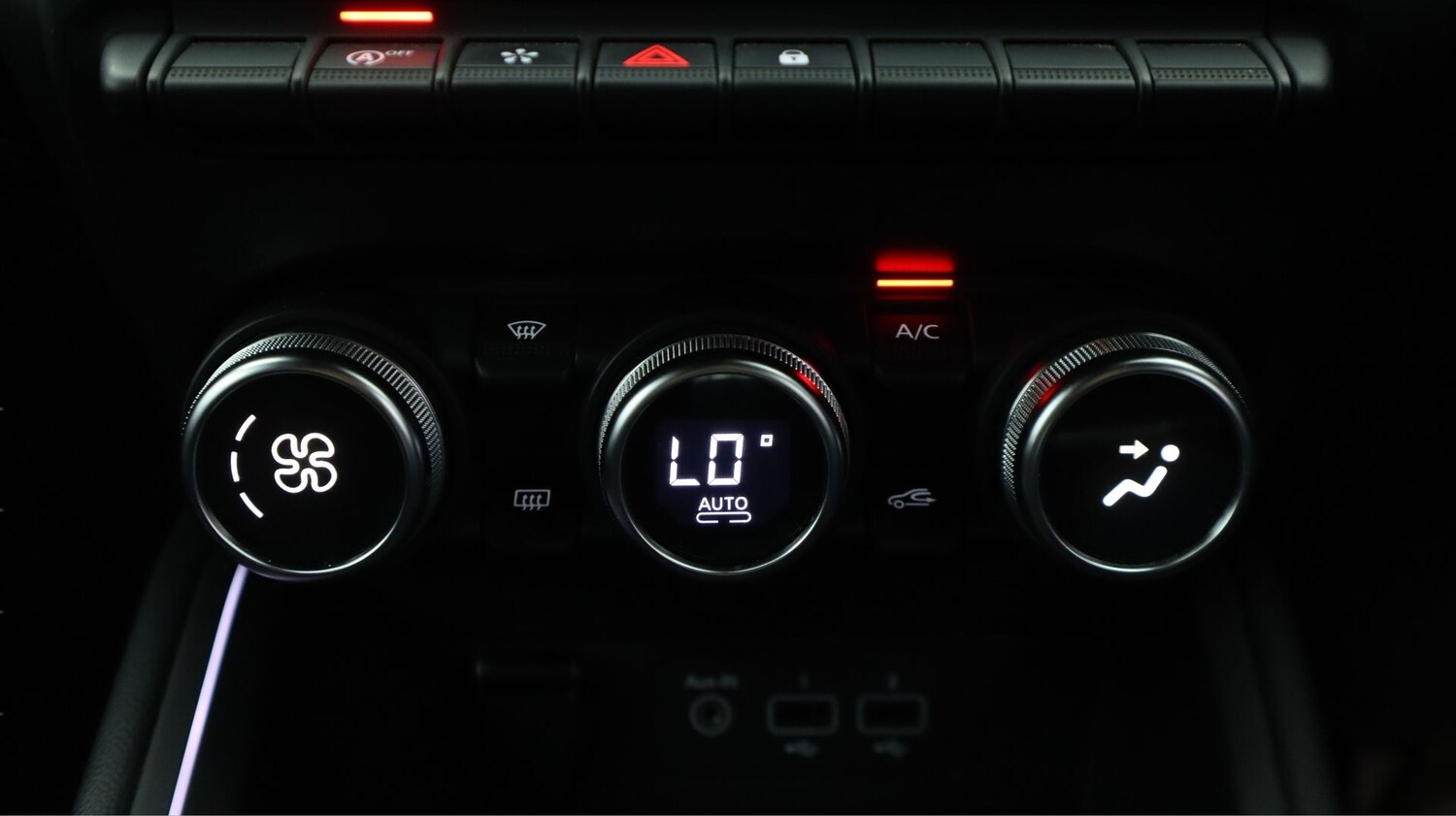 Used Renault Clio 2021 for sale - 77915520: Photo 12