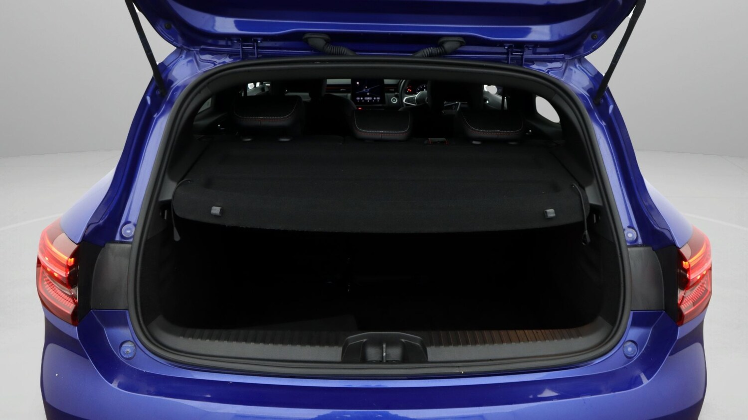 Used Renault Clio 2021 for sale - 77915520: Photo 17