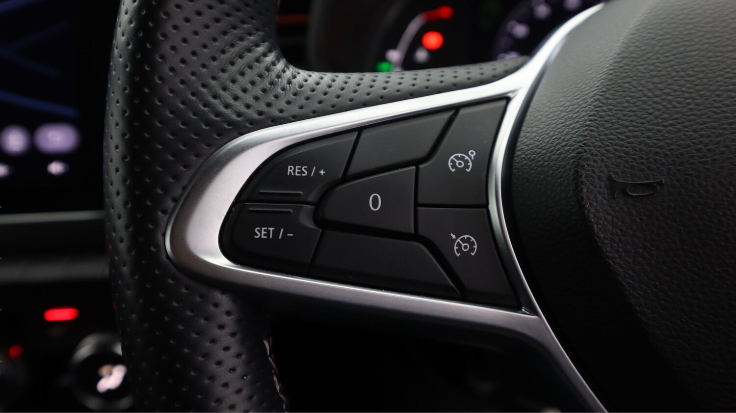 Used Renault Clio 2021 for sale - 77915520: Photo 21