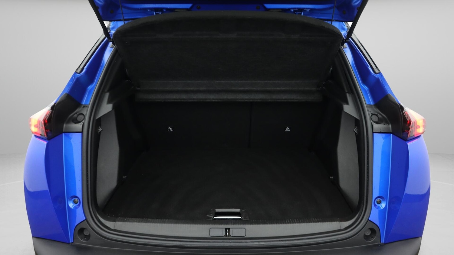 Used Peugeot 2008 2021 for sale - 76735341: Photo 18