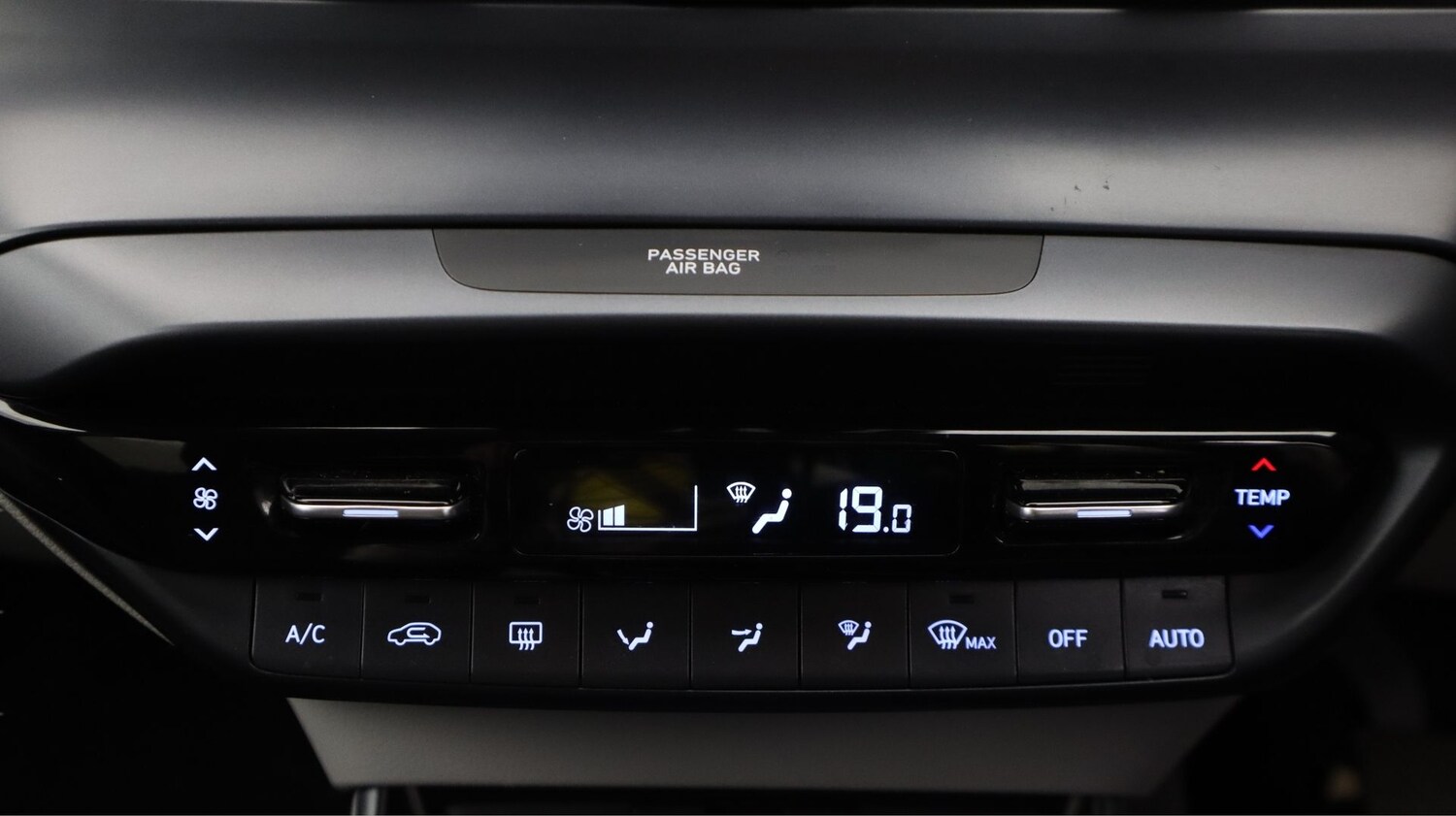 Used Hyundai i20 2023 for sale - 78223402: Photo 12