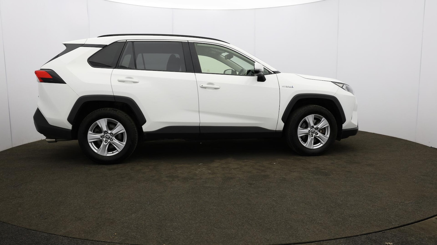 Used Toyota RAV4 2021 for sale - 76084219: Photo 57