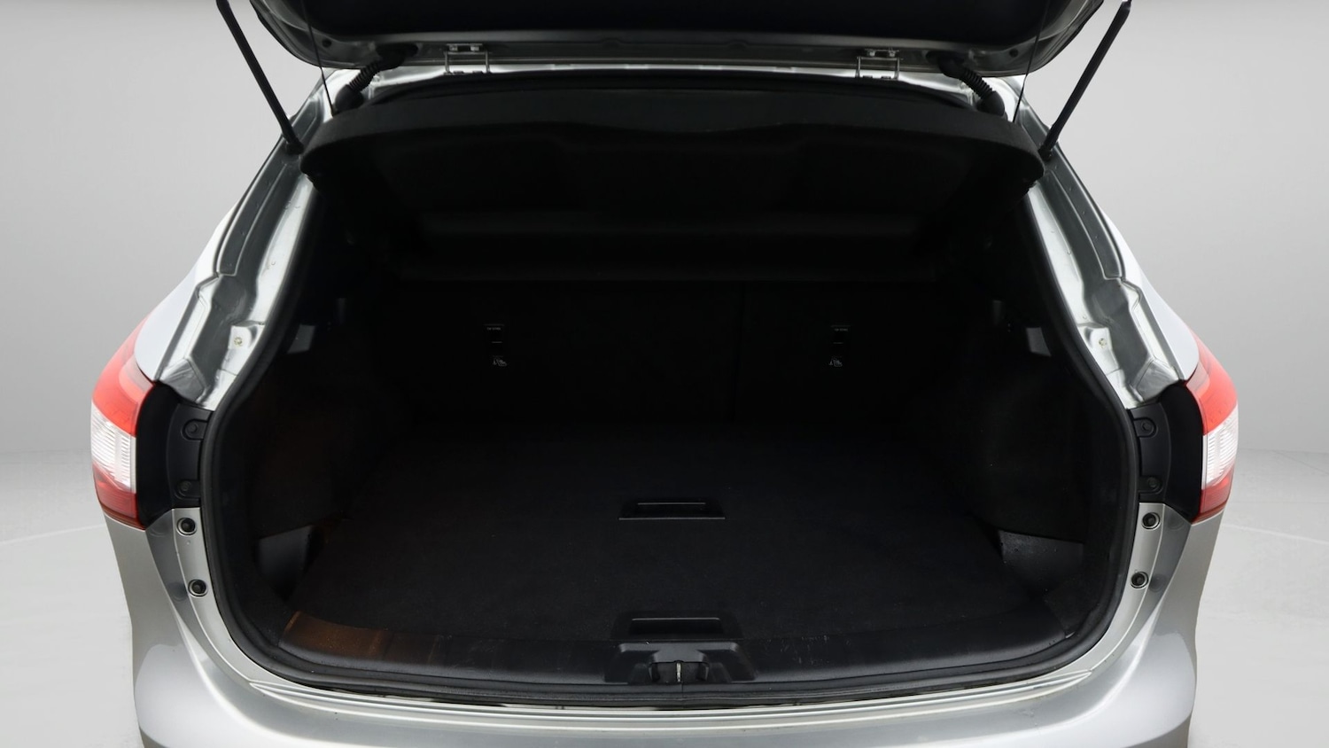 Used Nissan Qashqai 2017 for sale - 78028065: Photo 17