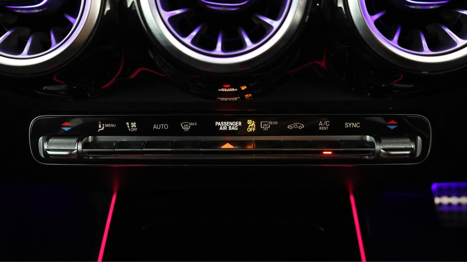 Used Mercedes-Benz GLB 2023 for sale - 76408869: Photo 13