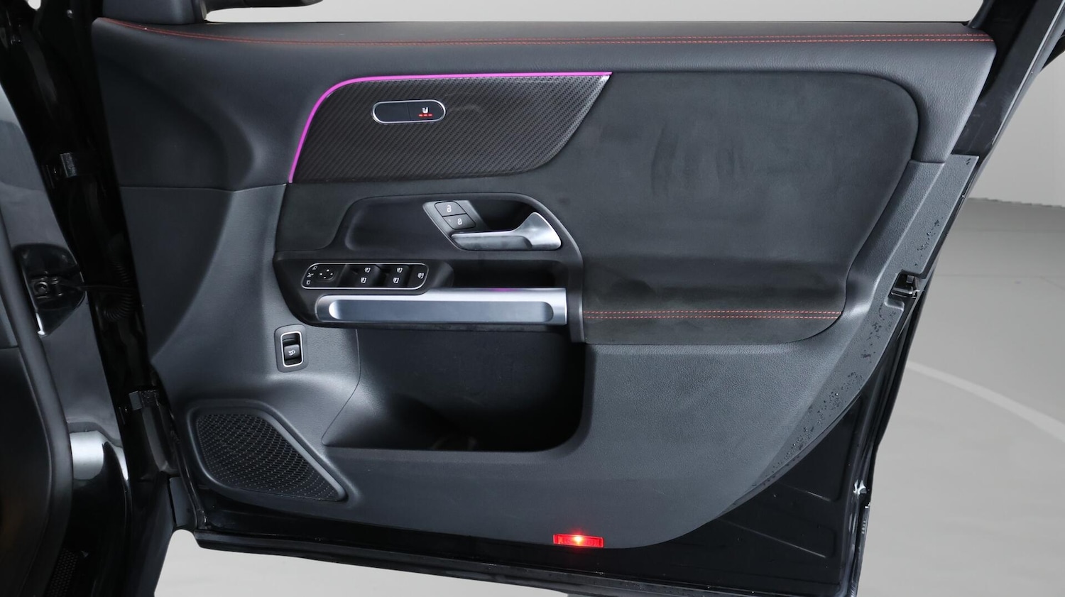 Used Mercedes-Benz GLB 2023 for sale - 76408869: Photo 16