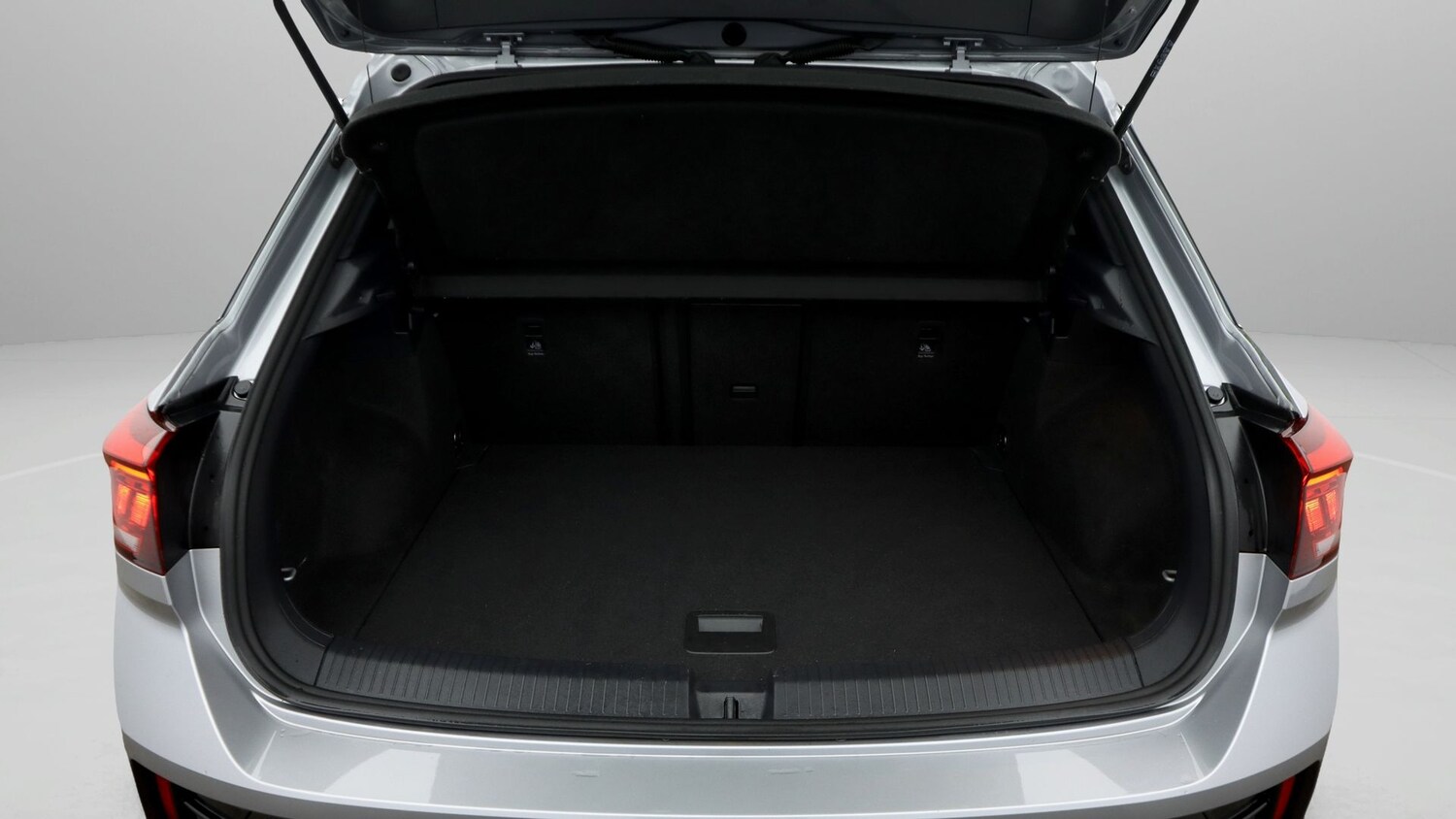 Used Volkswagen T-Roc 2022 for sale - 77610177: Photo 17