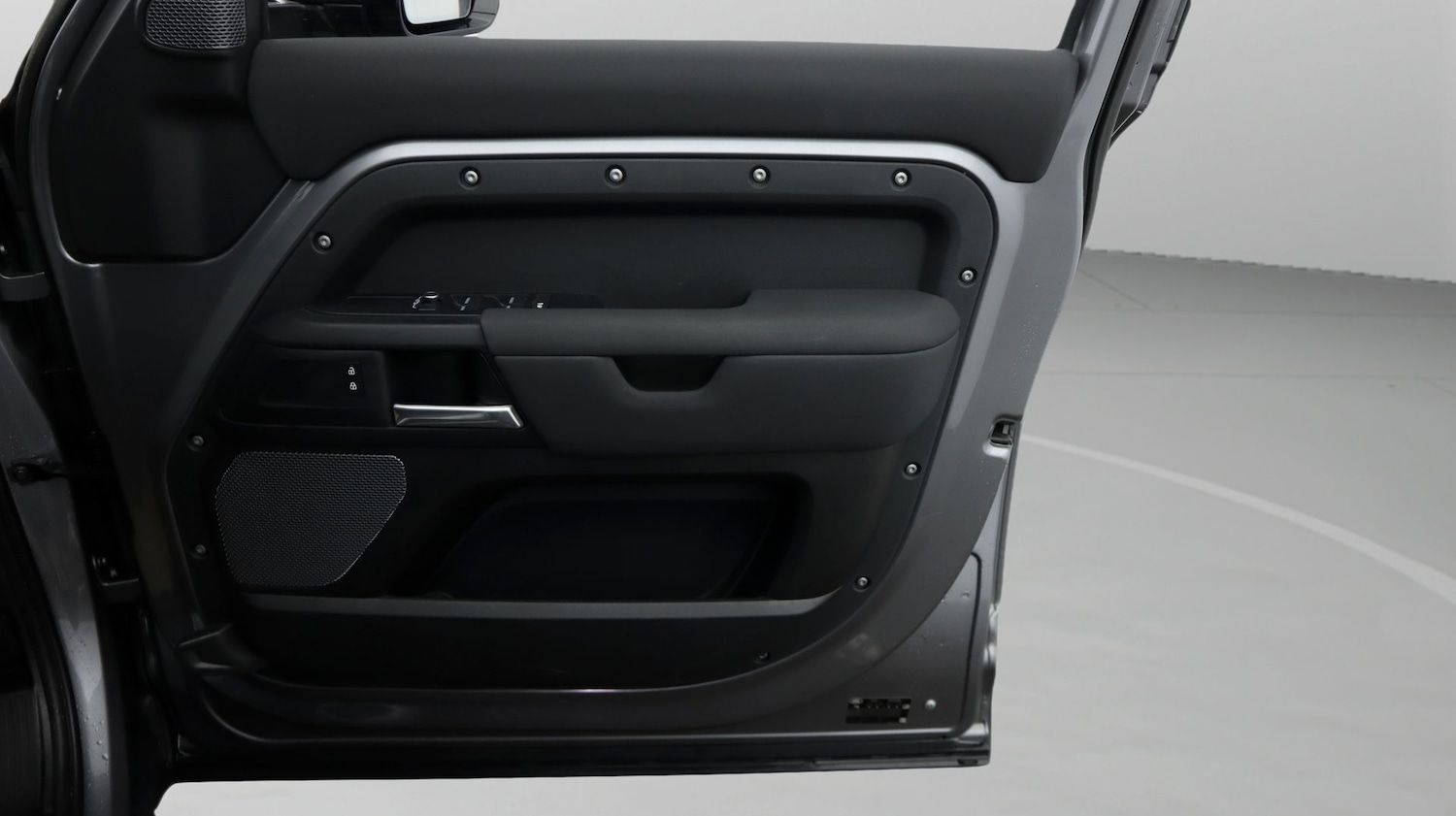 Used Land Rover Defender 2021 for sale - 77229186: Photo 15