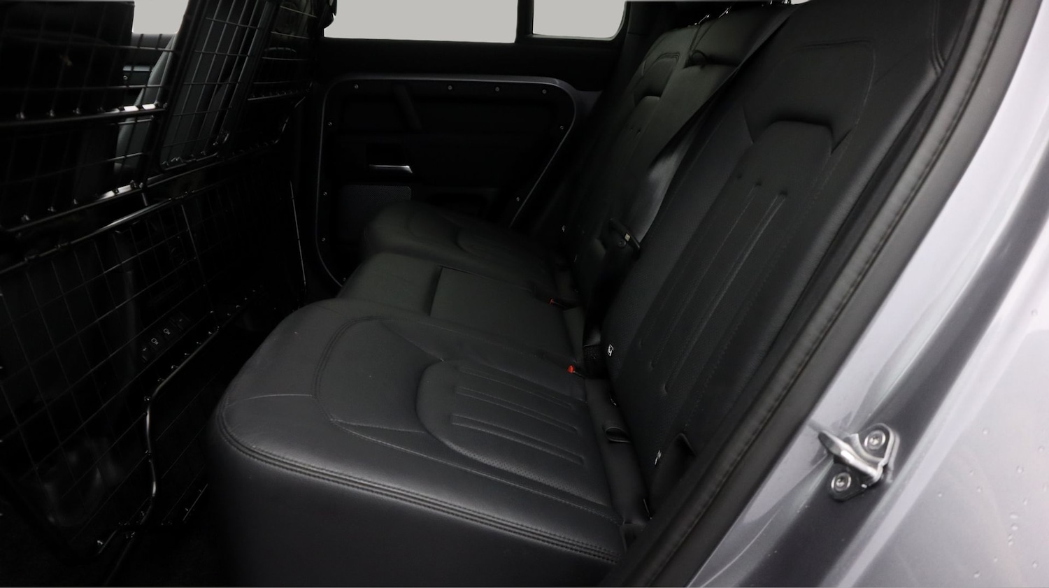 Used Land Rover Defender 2021 for sale - 77229186: Photo 16