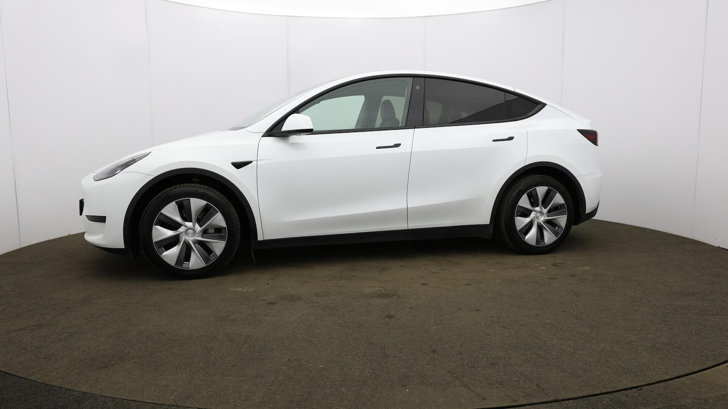 Used Tesla Model Y 2023 for sale - 76085480: Photo 14