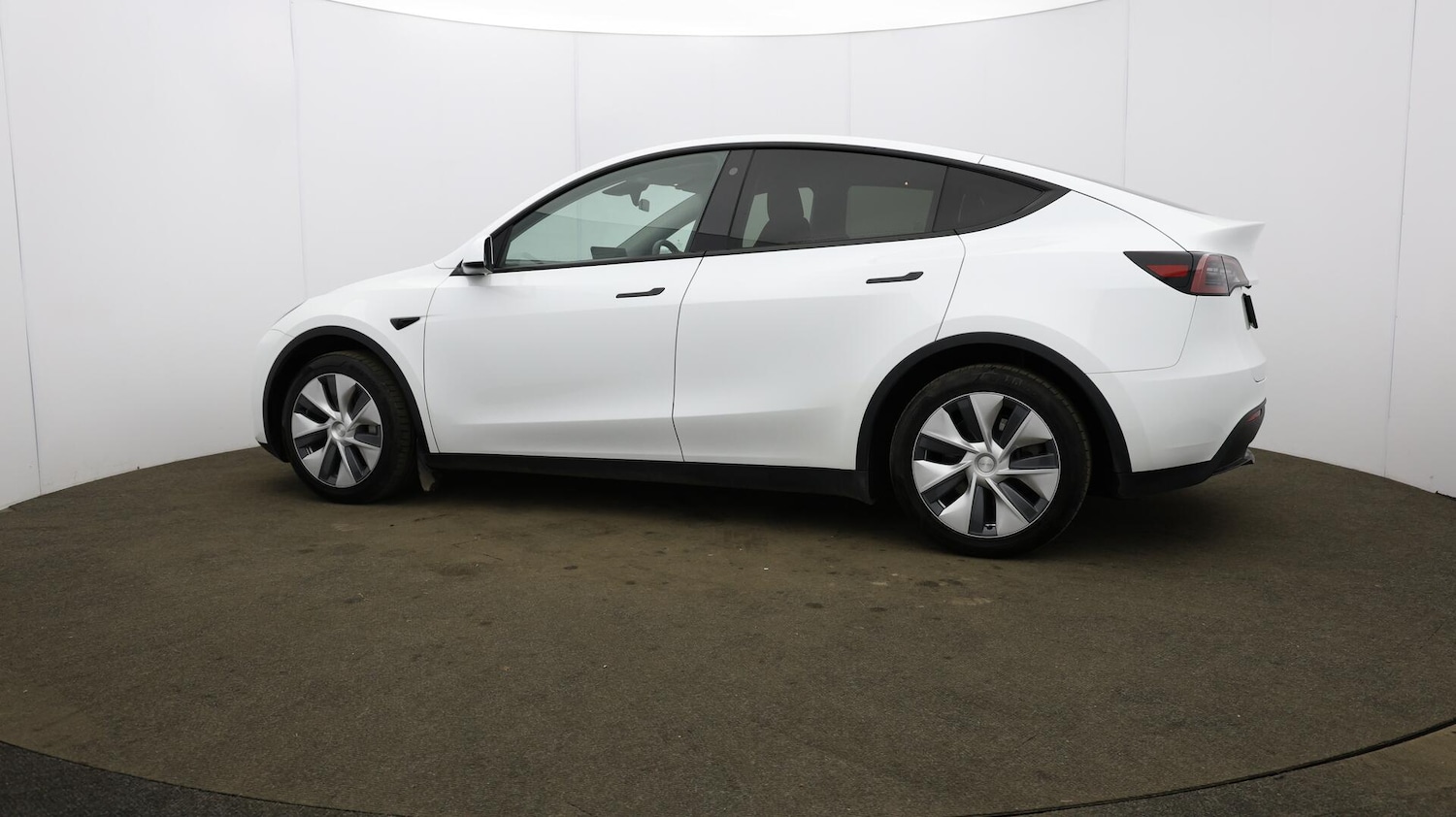 Used Tesla Model Y 2023 for sale - 76085480: Photo 70