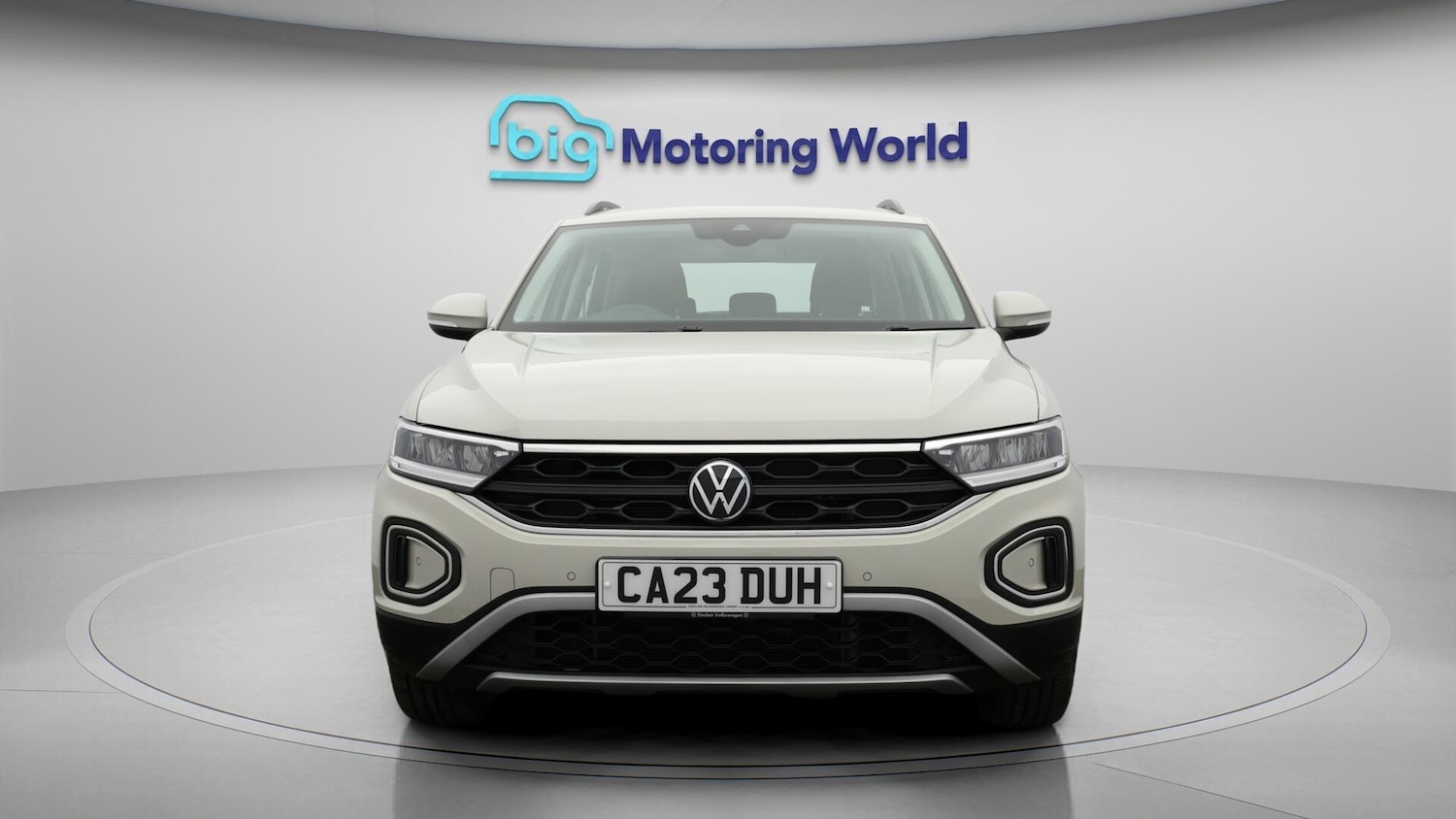 Used Volkswagen T-Roc 2023 for sale - 76743372: Photo 3