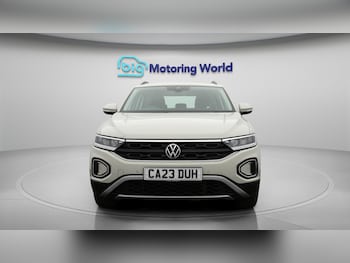 Used Volkswagen T-Roc 2023 for sale - 76743372: Photo