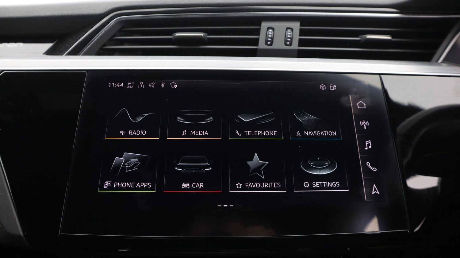 Used Audi e-tron 2021 for sale - 77538713: Photo 11