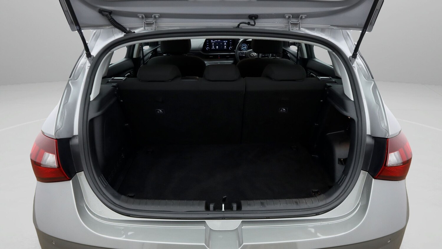 Used Hyundai i20 2022 for sale - 77983839: Photo 17