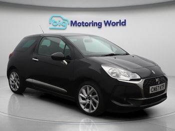 2017 (67) - 1.2 PureTech Connected Chic Hatchback 3dr Petrol Manual Euro 6 (82 ps)