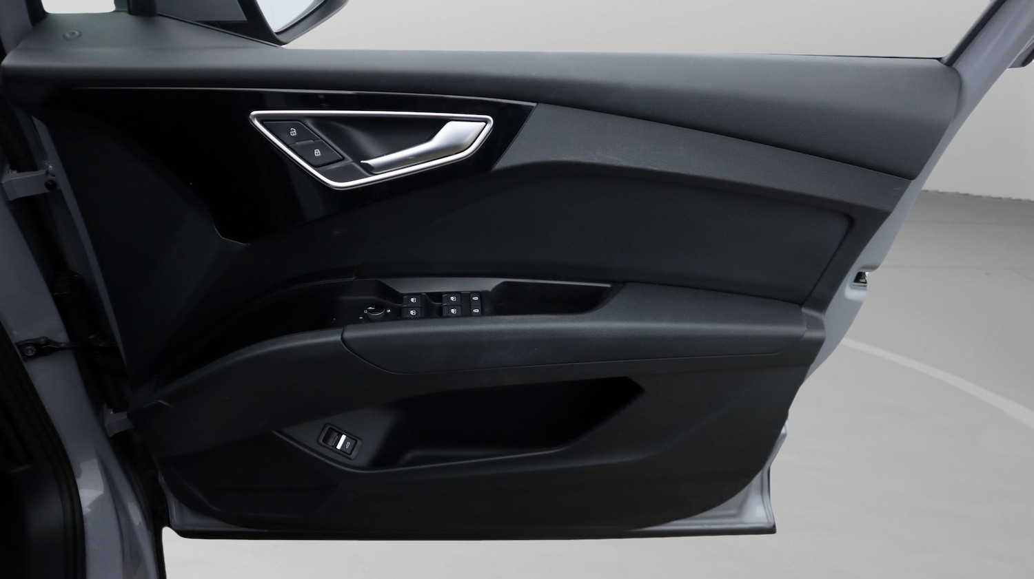 Used Audi Q4 e-tron 2023 for sale - 77854918: Photo 15