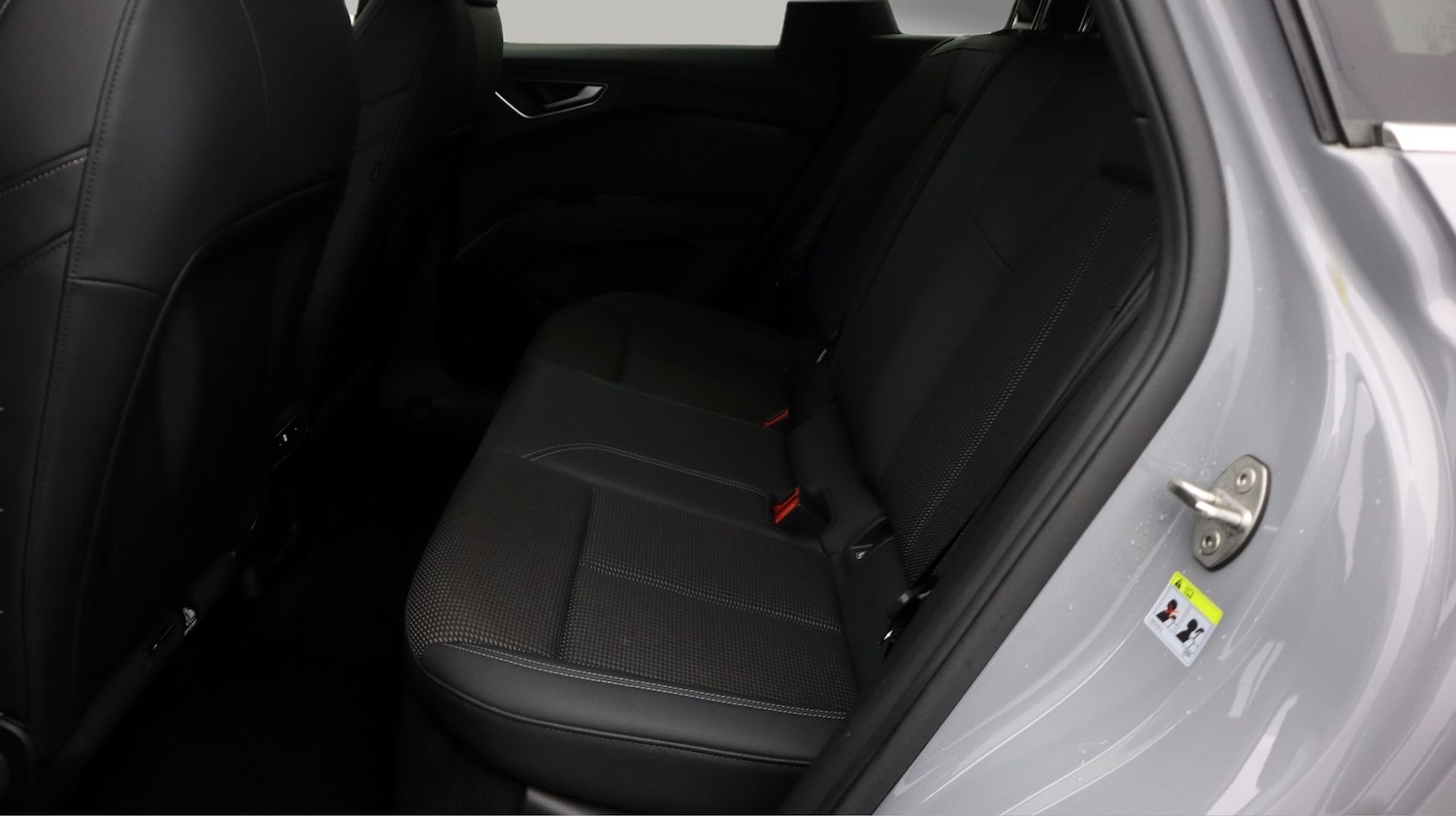 Used Audi Q4 e-tron 2023 for sale - 77854918: Photo 16