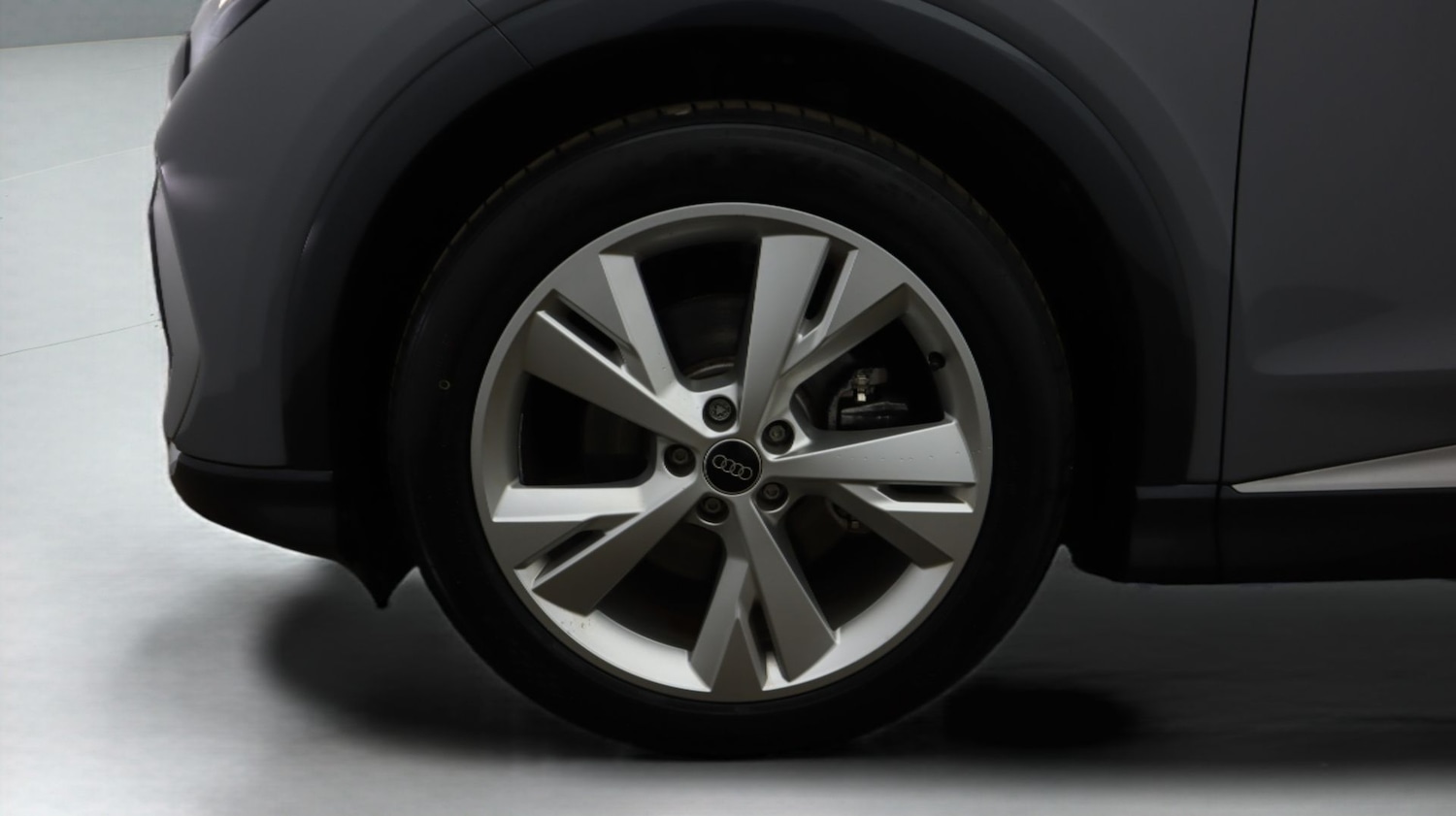 Used Audi Q4 e-tron 2023 for sale - 77854918: Photo 18