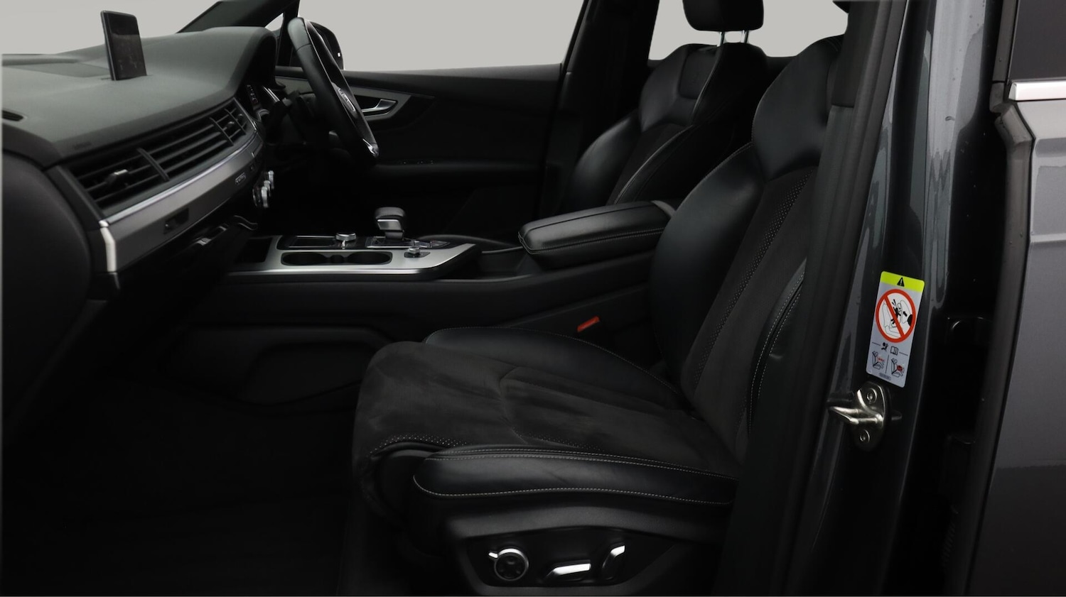 Used Audi Q7 2019 for sale - 76572551: Photo 15