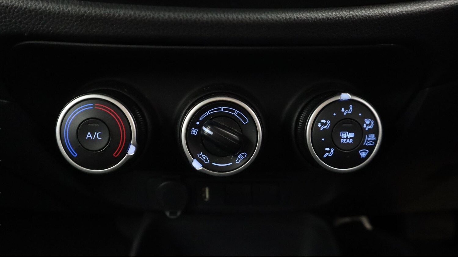 Used Toyota Aygo X 2023 for sale - 77830013: Photo 12