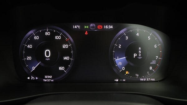 Used Volvo XC40 2020 for sale - 76307858: Photo 11
